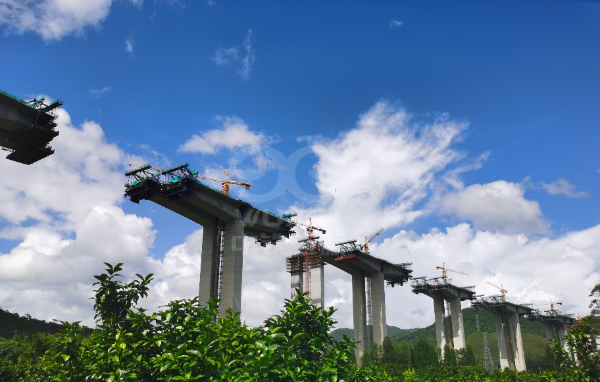 Pont spécial Hongqi des offres pour l'autoroute 4 du Bureau de navigation CCCC Four Kaichun